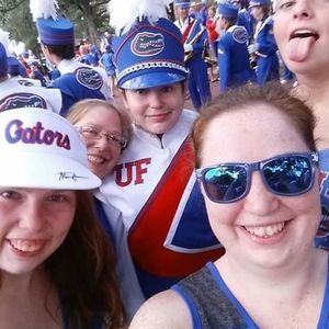 Meet your Posher, Connie